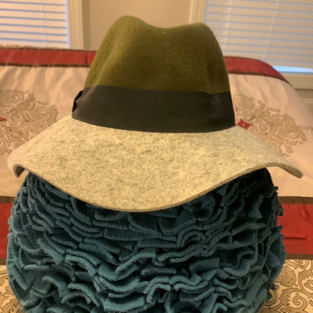 Wool brimmed hat